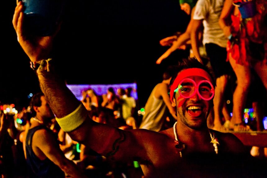 moneymagpie 44 ways to make extra money paid to party