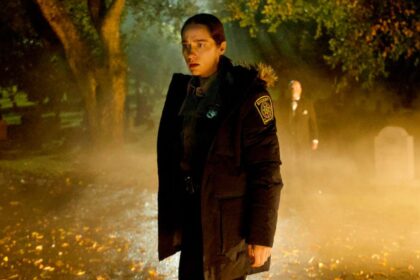 revival season 1 episode 1 melanie scrofano 02