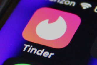 You can now set up double dates with friends on Tinder 