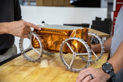 unboxing astrobiotics cuberover at nasa