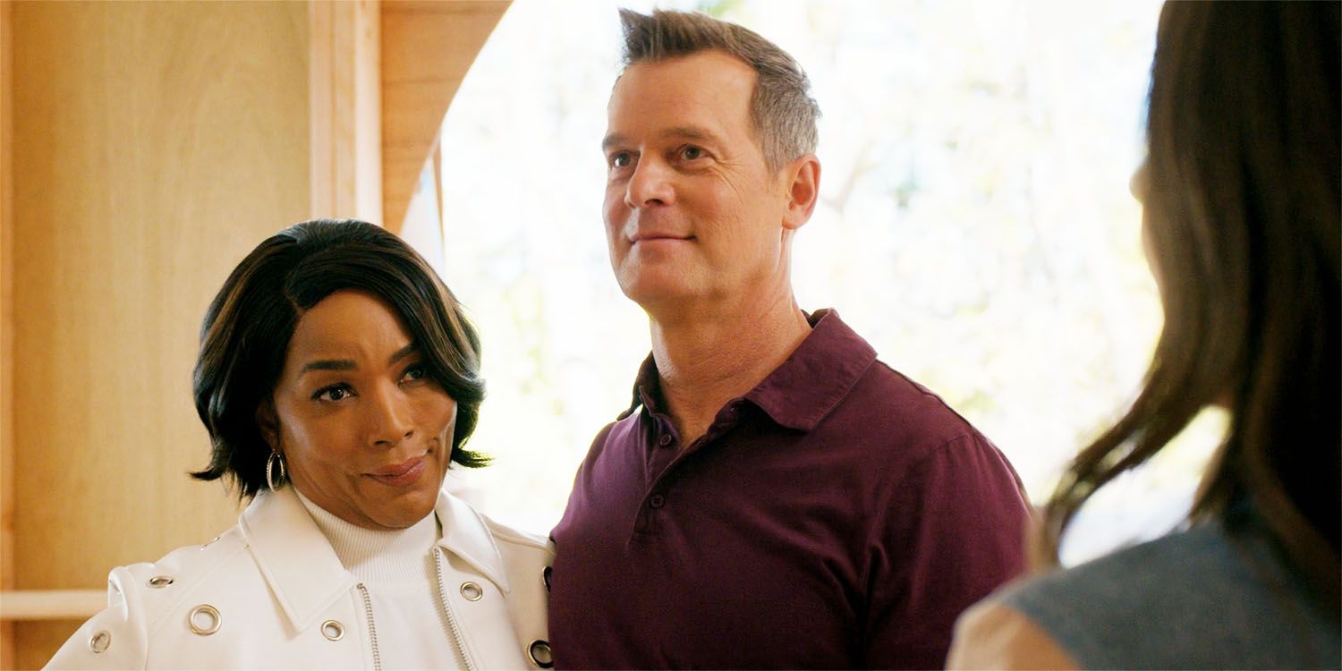 bobby and athena smiling in 9 1 1 season 8 episode 14 sick day at a distance