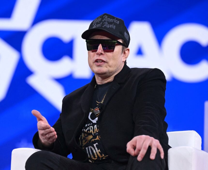Grok 4 seems to consult Elon Musk to answer controversial questions