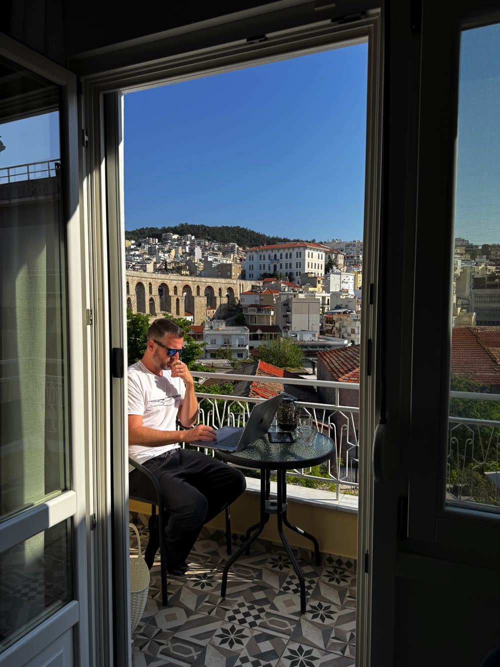 nick laptop kavala.HEIC