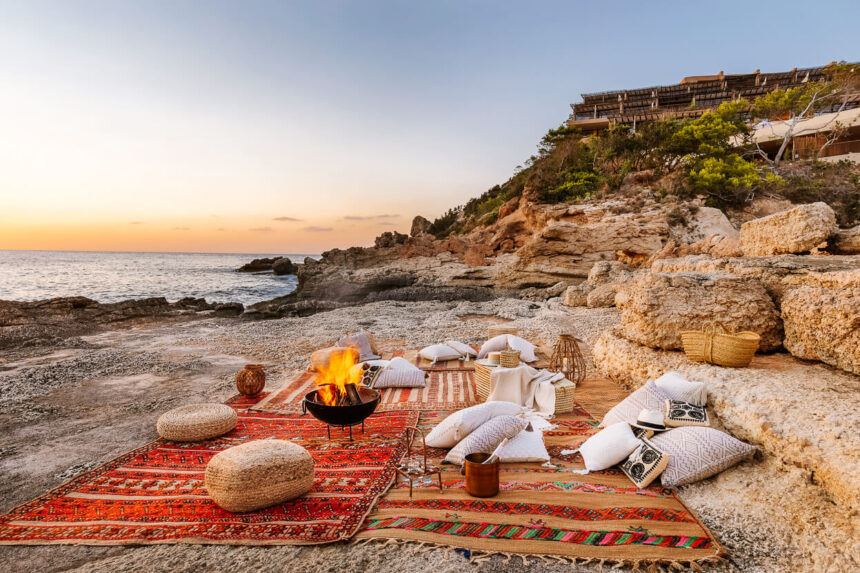 sixsenses bohemianpicnicattherockybeach