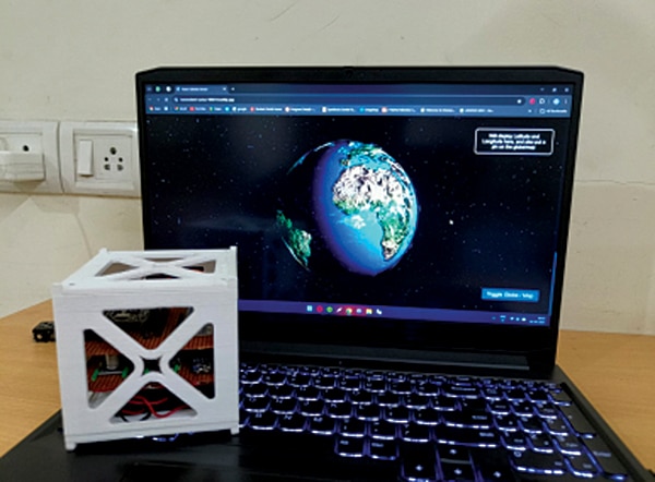 Final CubeSat appearance with the hosted webpage 1
