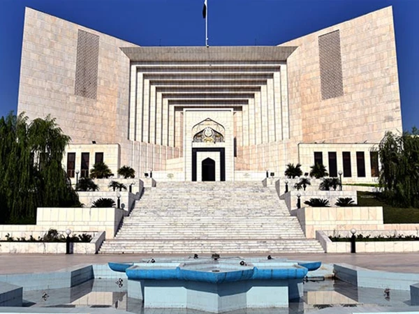 supremecourt1763118502 0