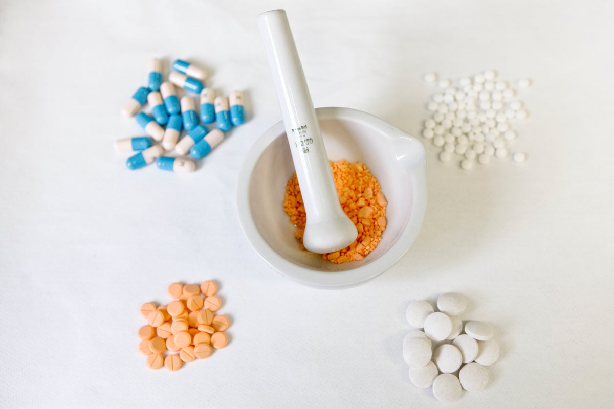 GettyImages 929353346 pharmacy