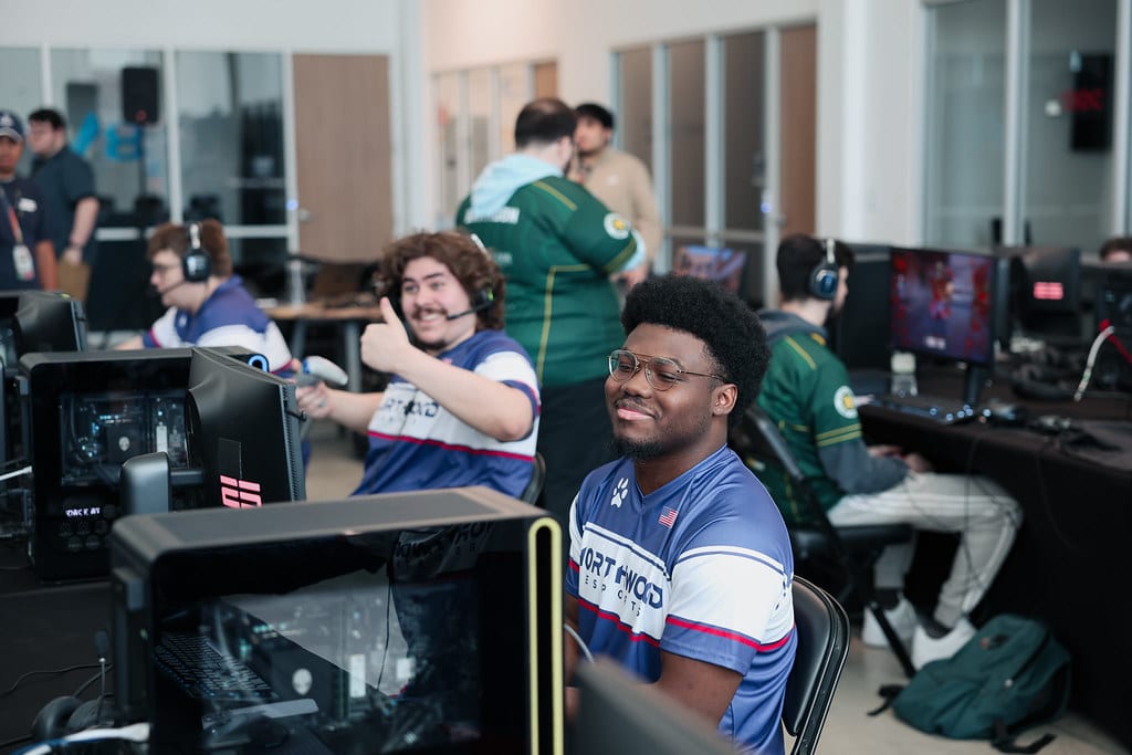 Jeremiah Harrison Close Right