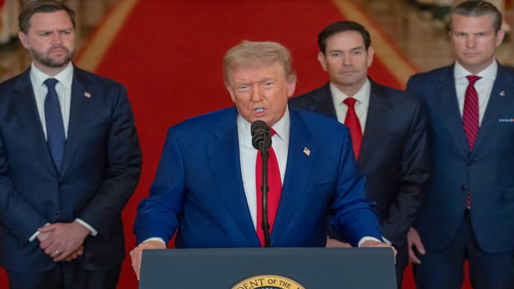 donald trump 2b49c0fa0ee317fe29af1ade5a628dbe