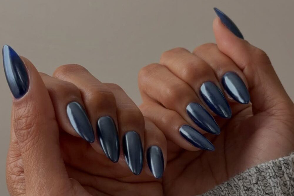 navy chrome nails march