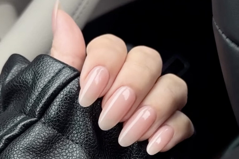 nude nails opi