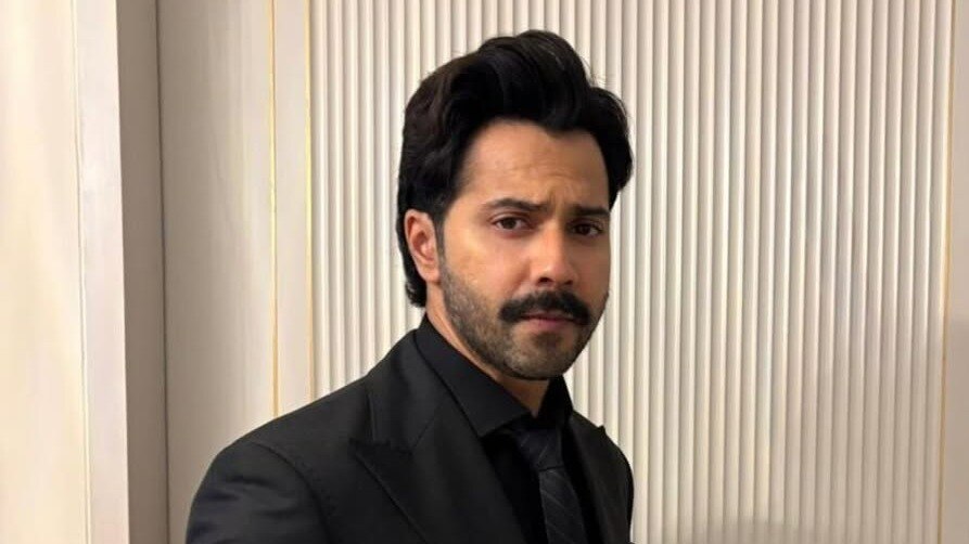 69aa86ca98f1a varun dhawan 064821173