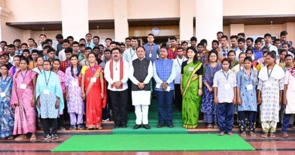 8483defd98d044e2dec2995e6eb2eba9 1101607427