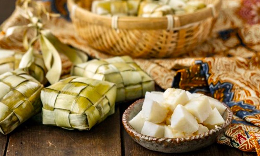 Eid al Fitr 01 Ketupat