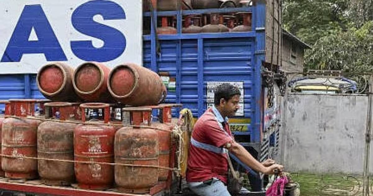 NO LPG Cylinder for PNG Connection: घर में पाइप वाली गैस है तो भूल जाएं LPG सिलेंडर, पेट्रोलियम मंत्रालय ने जारी किया फरमान