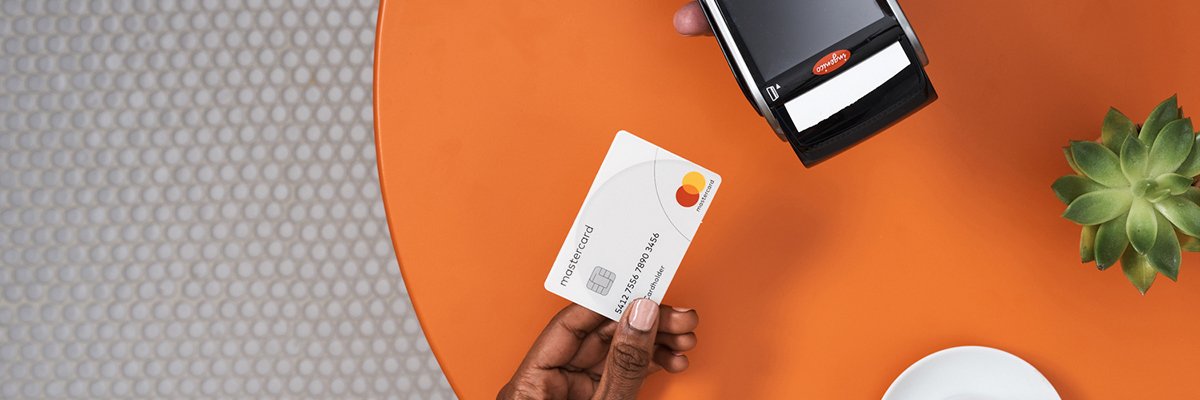 Mastercard paying bill with card hero