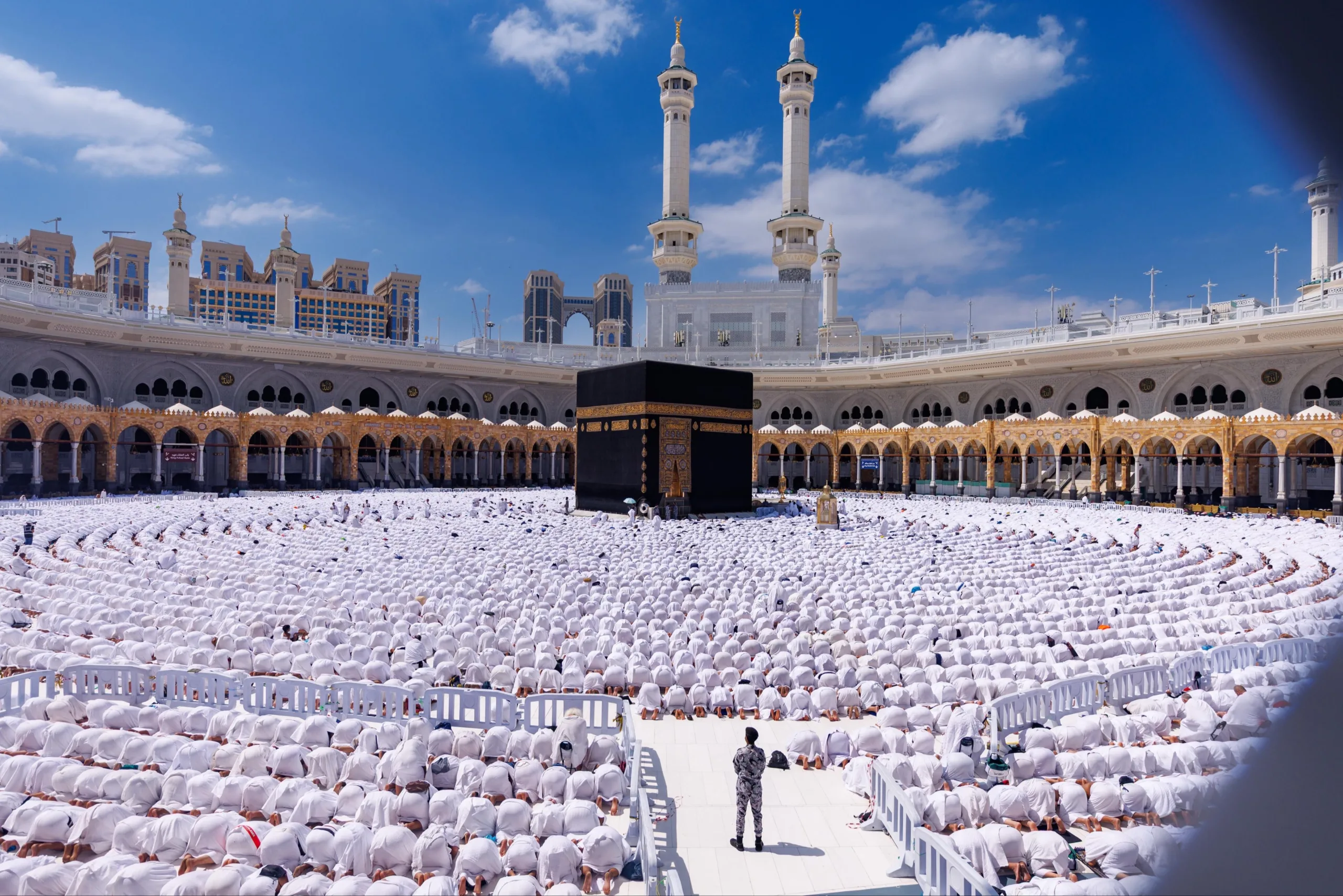 Umrah Opens for Saudi Citizens From April 18 to April 30 scaled.webp