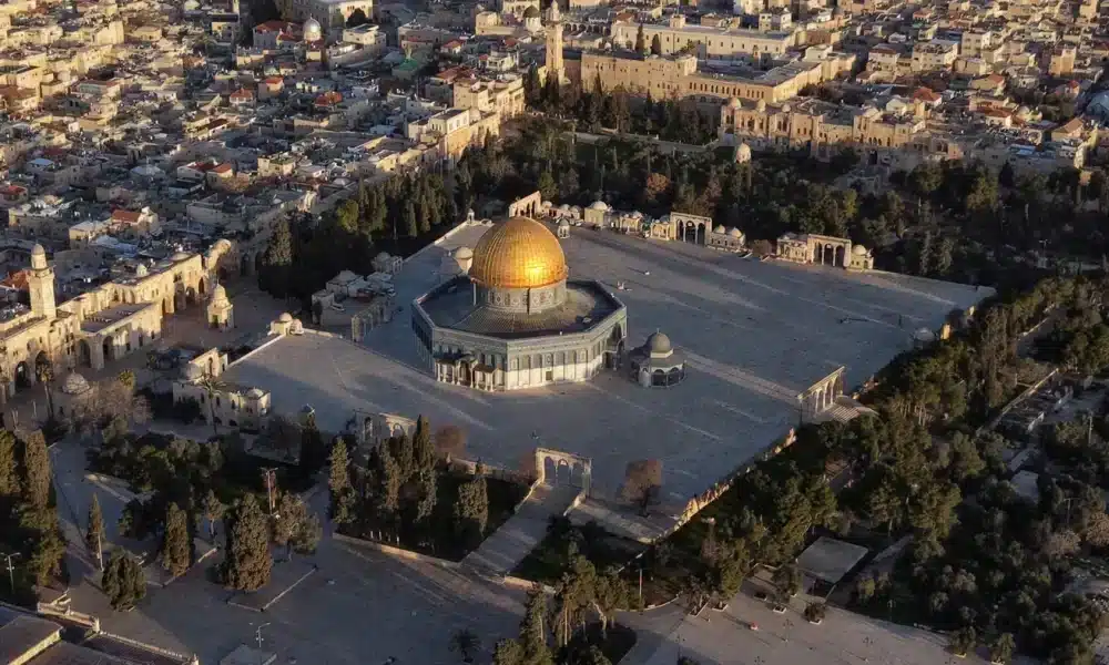al aqsa compound is closed