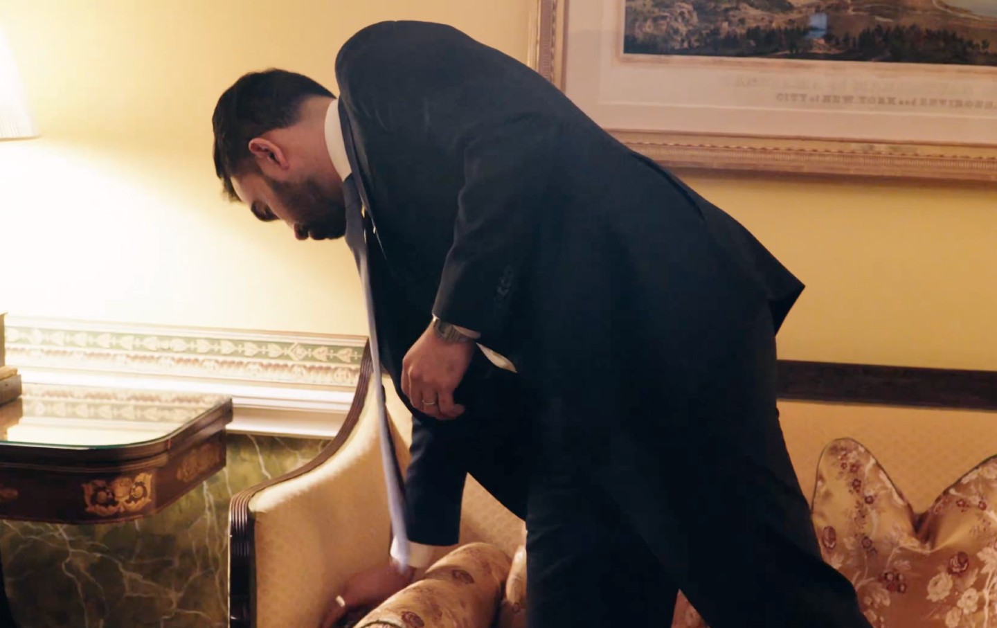 zohran couch cushion screengrab