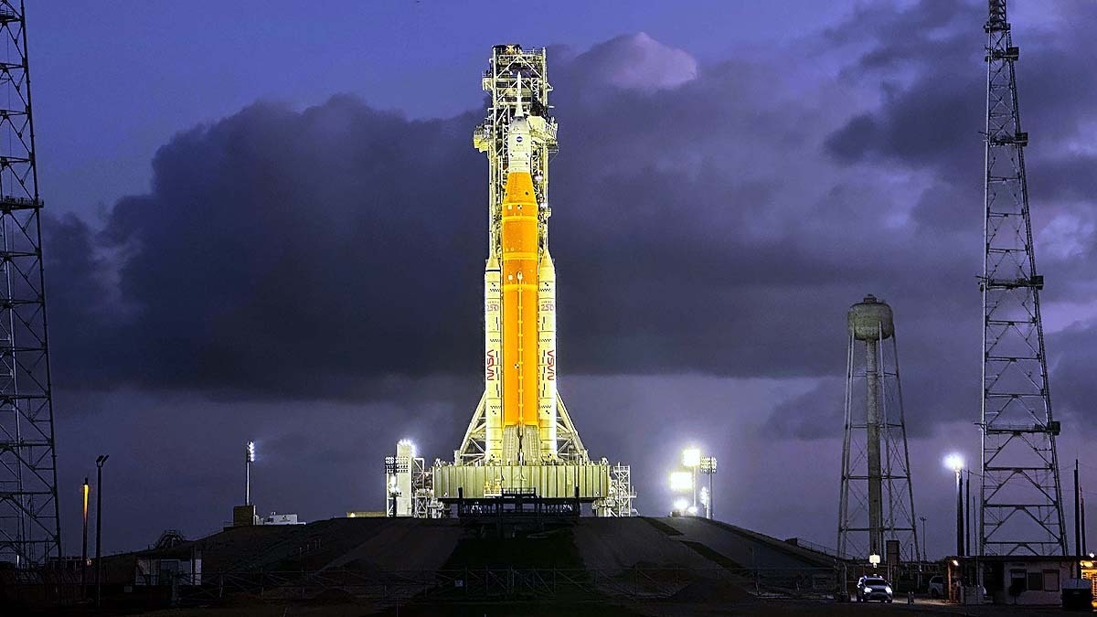 69cd751faebdc nasa artemis ii sls rocket 014218105