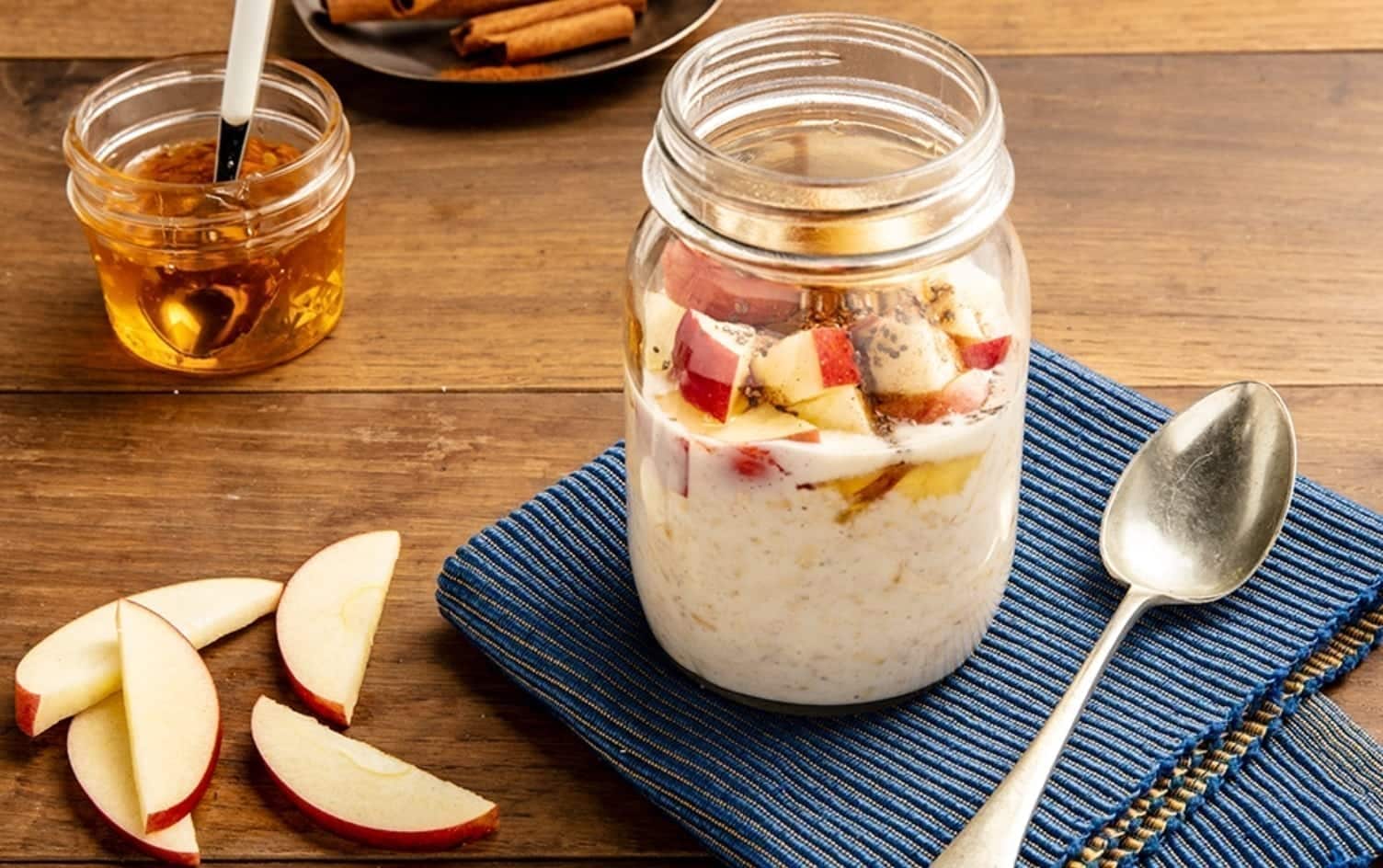 Apple Cinnamon Chia Overnight Oats