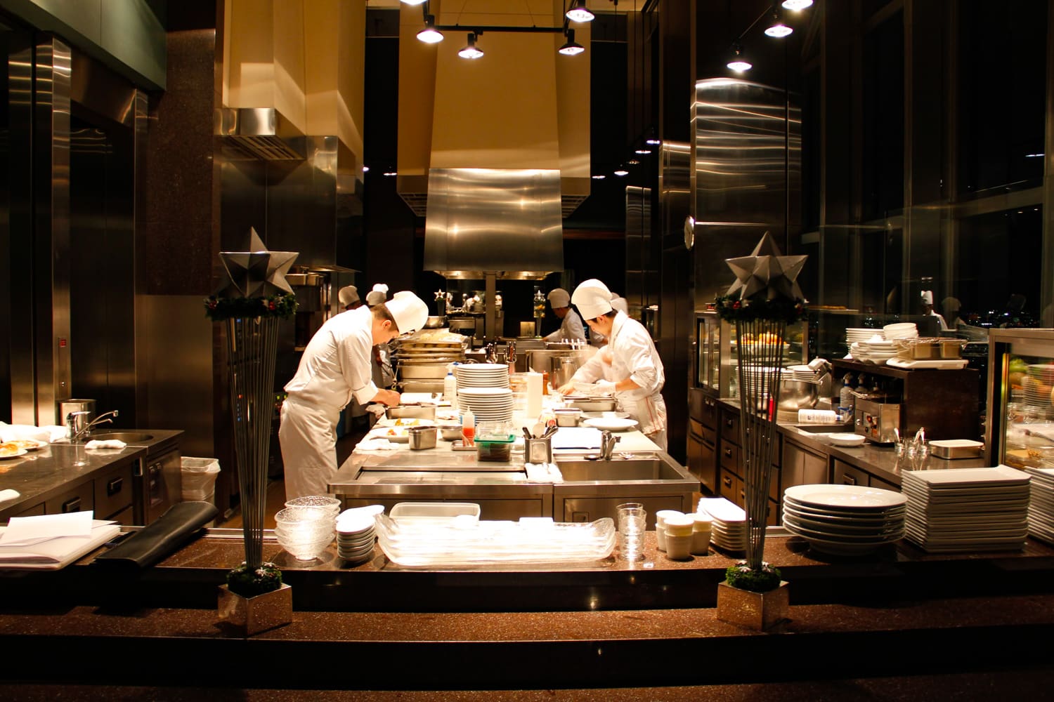 COPYRIGHT HoneyTrek MG 7788 2