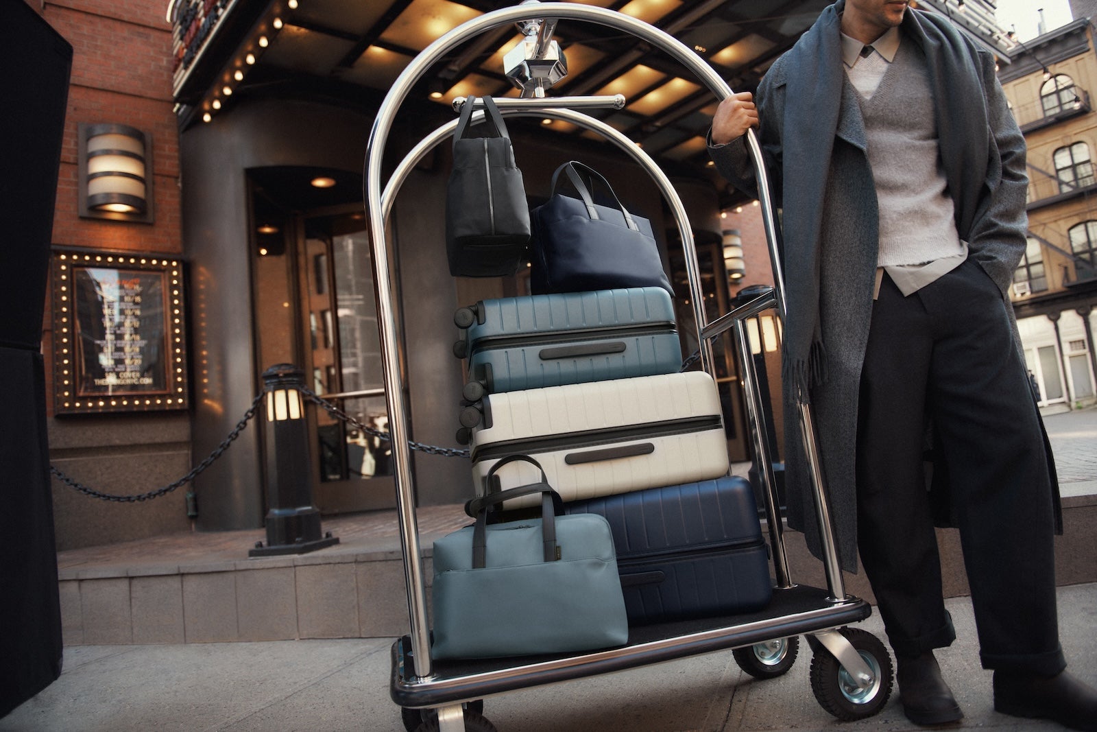 Holiday Lifestyle 68 0133