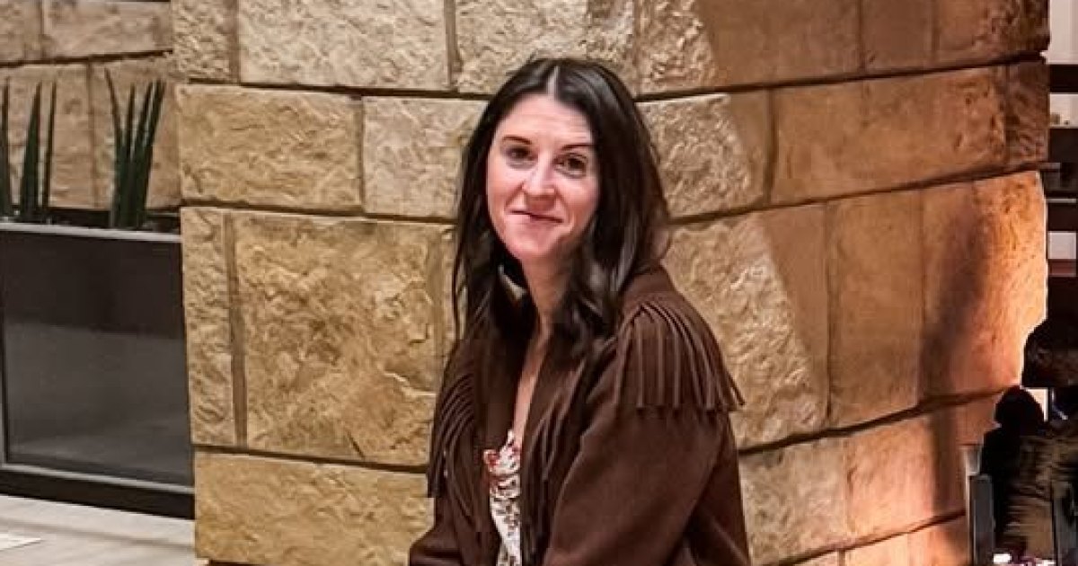 Parenting Influencer Kelly Hopton Jones Accidentally Ran Over Son With Car e1776316075840