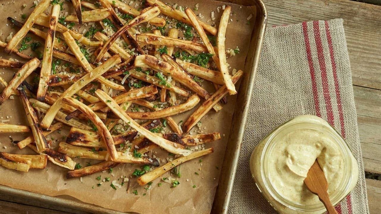 Garlic Parmesan Parsnip Fries with Spicy Yogurt Dip