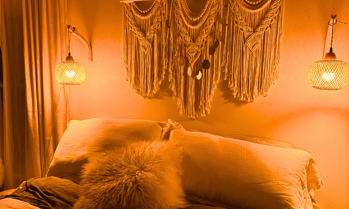 The Exact Lighting I Use at Home to Sleep Better (Amber Light Bulb Guide)