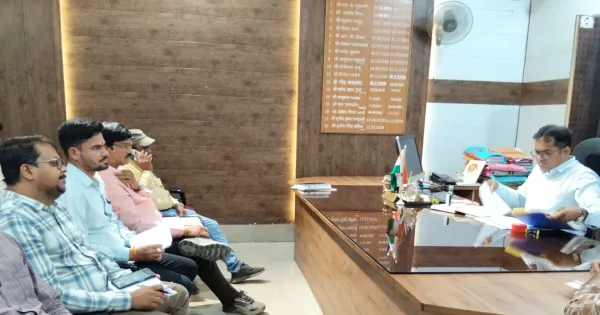 निगम कमिश्नर बृजेश सिंह क्षत्रिय ने निगम पीडब्ल्यूडी विभाग की ली समीक्षा बैठक