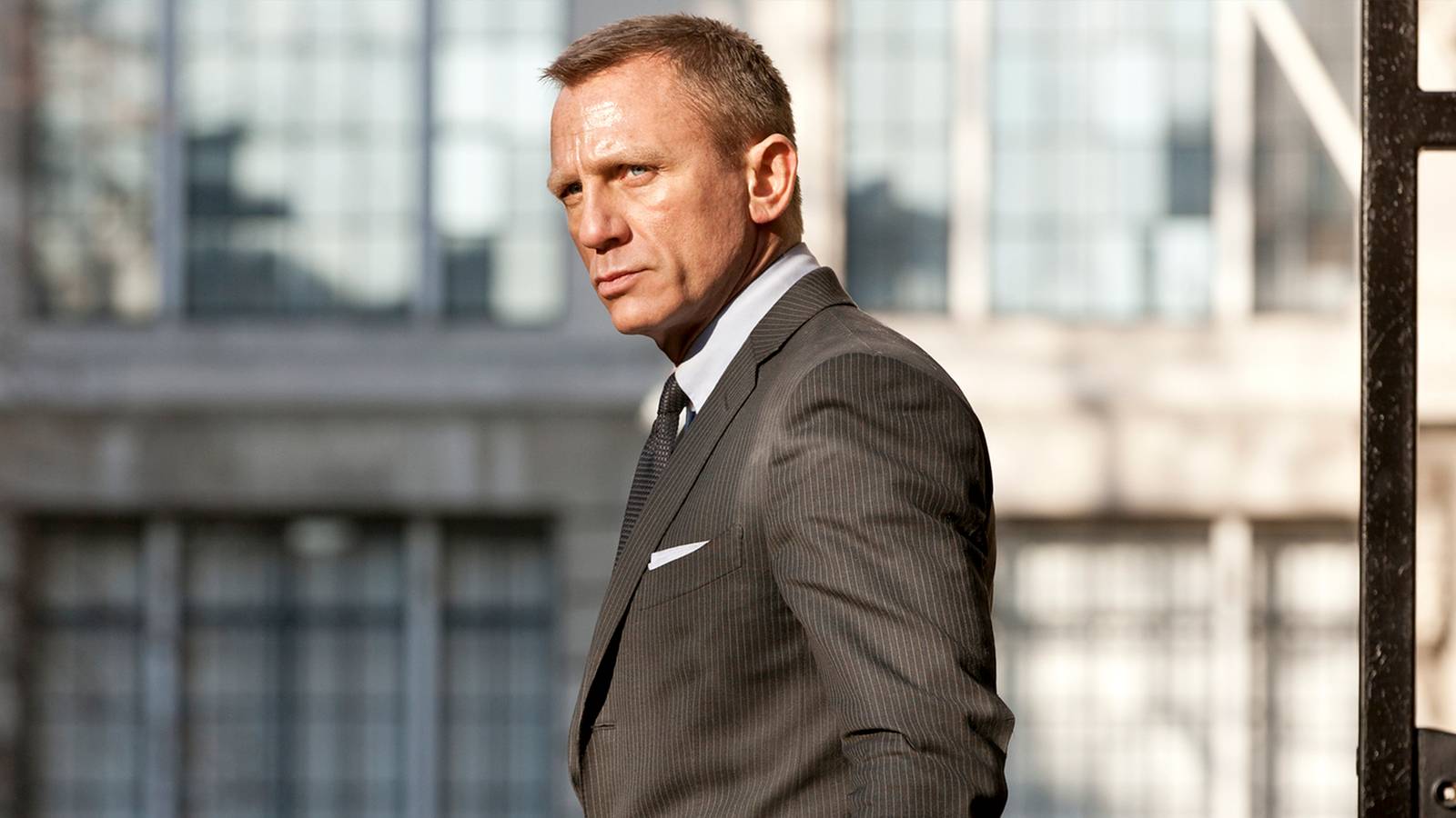 skyfall daniel craig 1 1