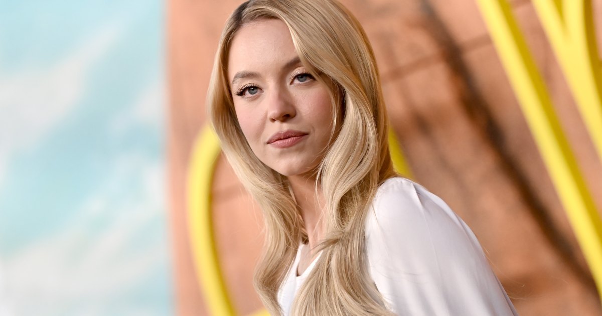 sydney sweeney glossy red carpet waves routine
