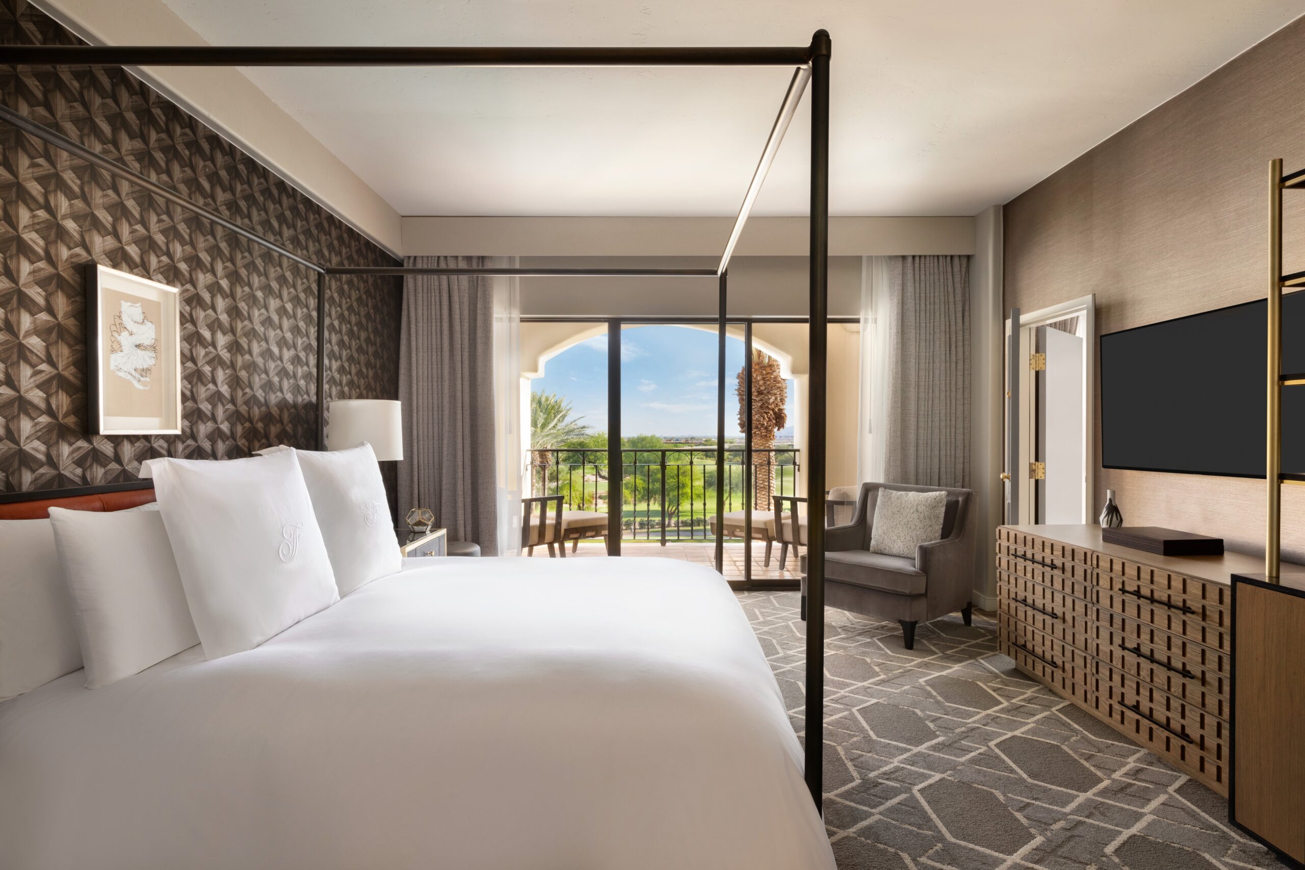 20250716 Favorite Chase The Edit Hotels Fairmont Scottsdale Princess Center Master Suite 1418723 scaled
