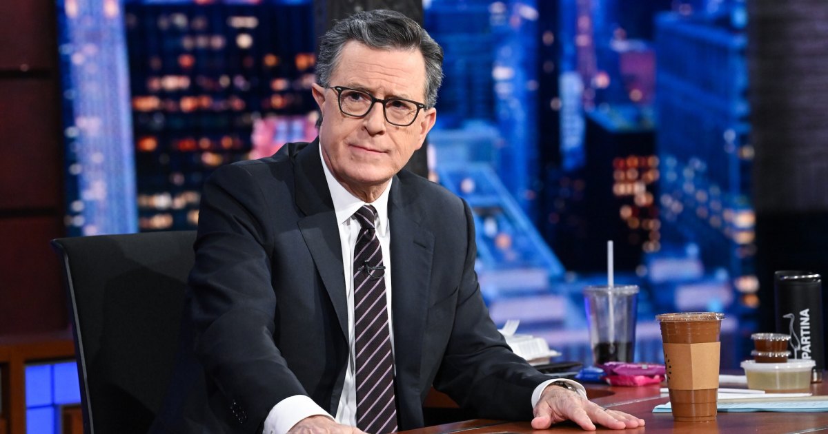 3214672 1039 Stephen Colbert Gets Emotional During The Late Show Series Finale