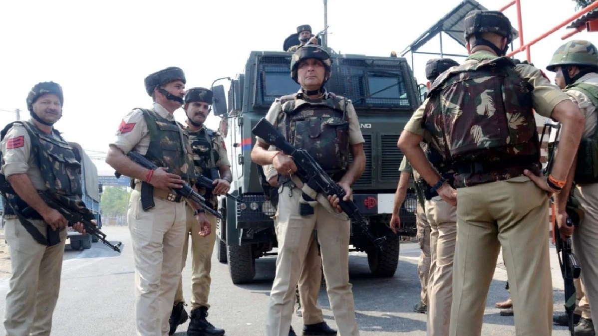 6a0443da3b8d4 jk police action 132644303
