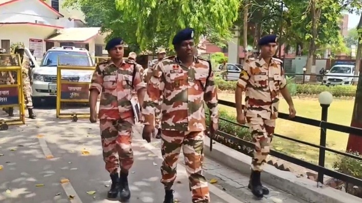 6a1174194d636 itbp officers arrive at the kanpur police commissioners office photo itg 233203348
