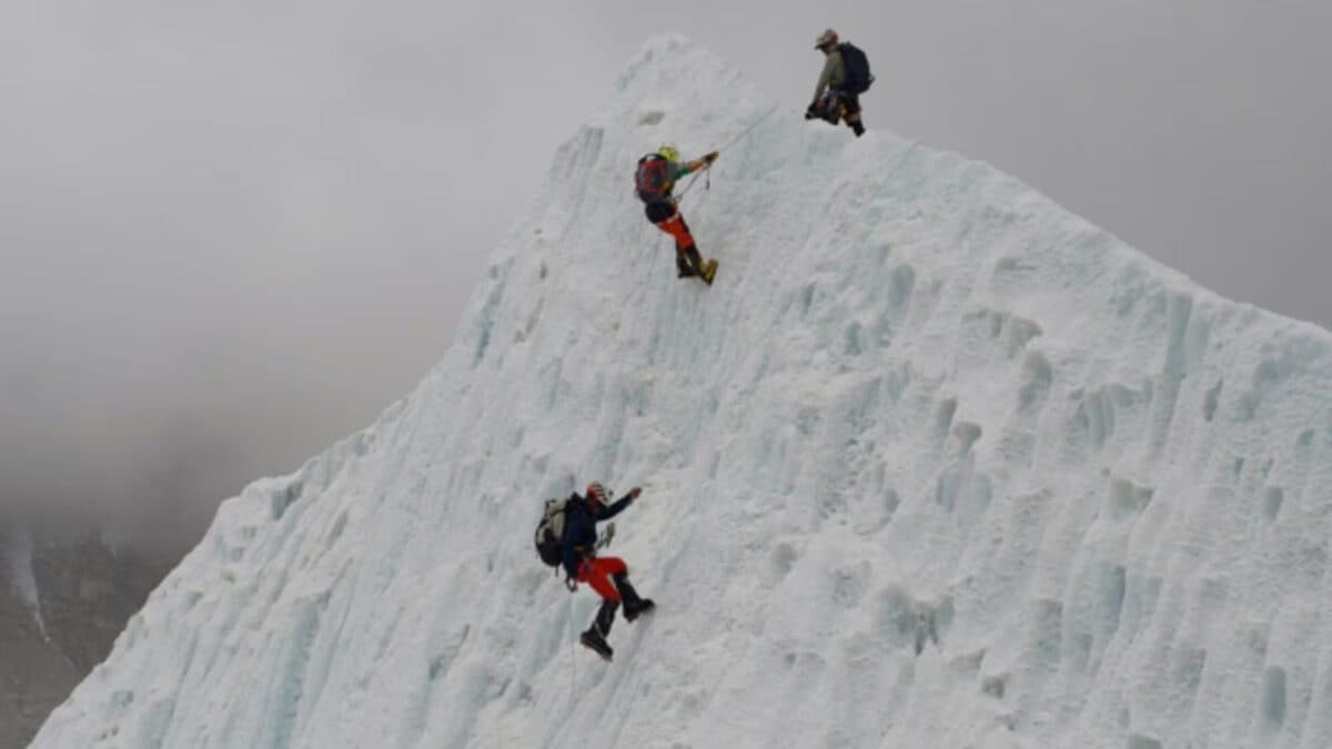 Everest 2026 05 4649b80f7e2fc3e1a8a63a7f774c7f04