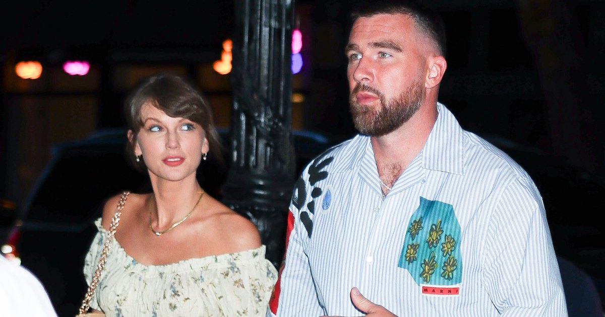 GettyImages 2276473379Taylor Swift and Travis Kelce Hold Hands on Romantic Date Night in NYC
