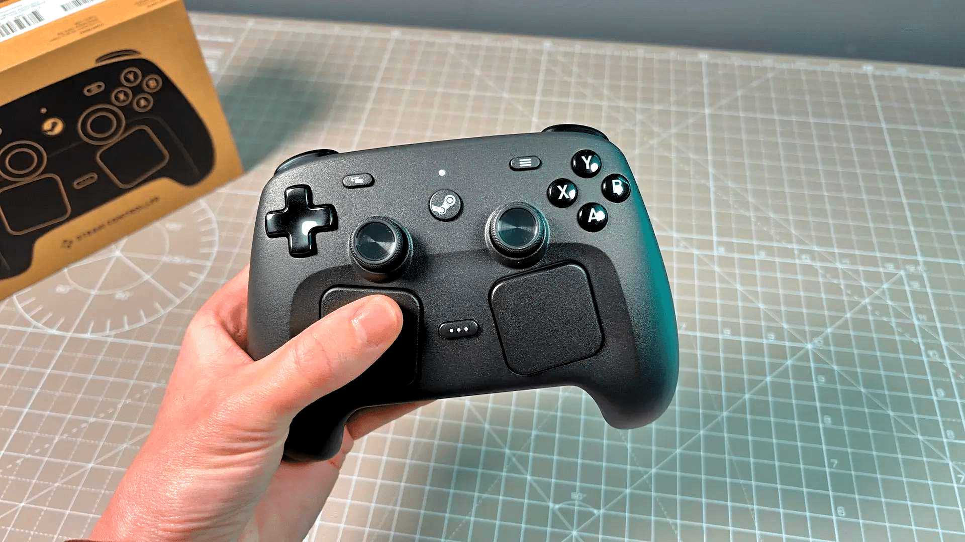 Valve surprises by quick sell out of the new Steam controller 1