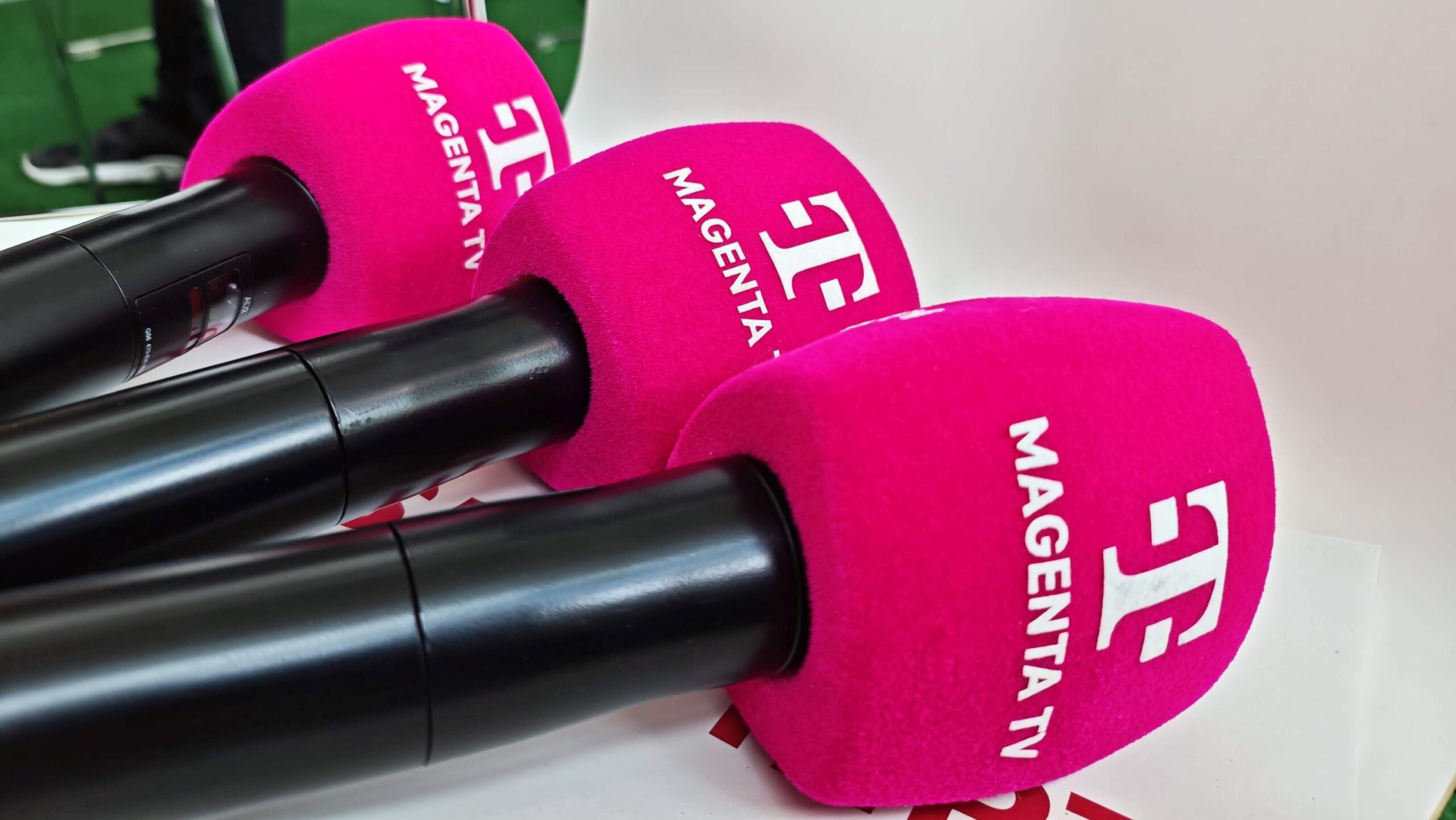 magenta tv mikro scaled