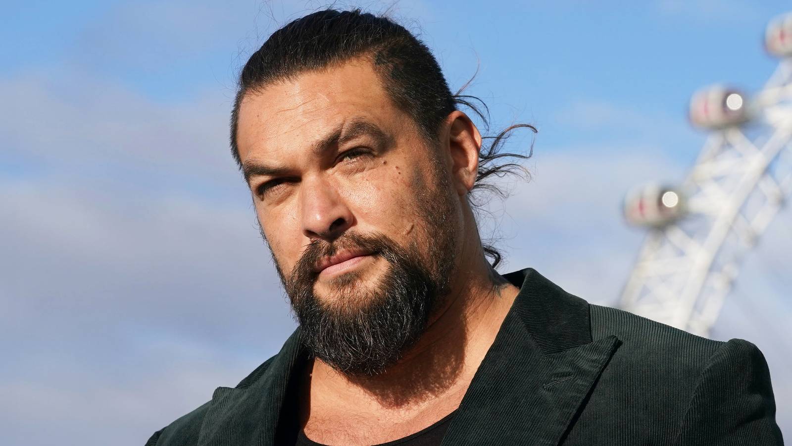 on the roam jason momoa and brian andrew mendoza
