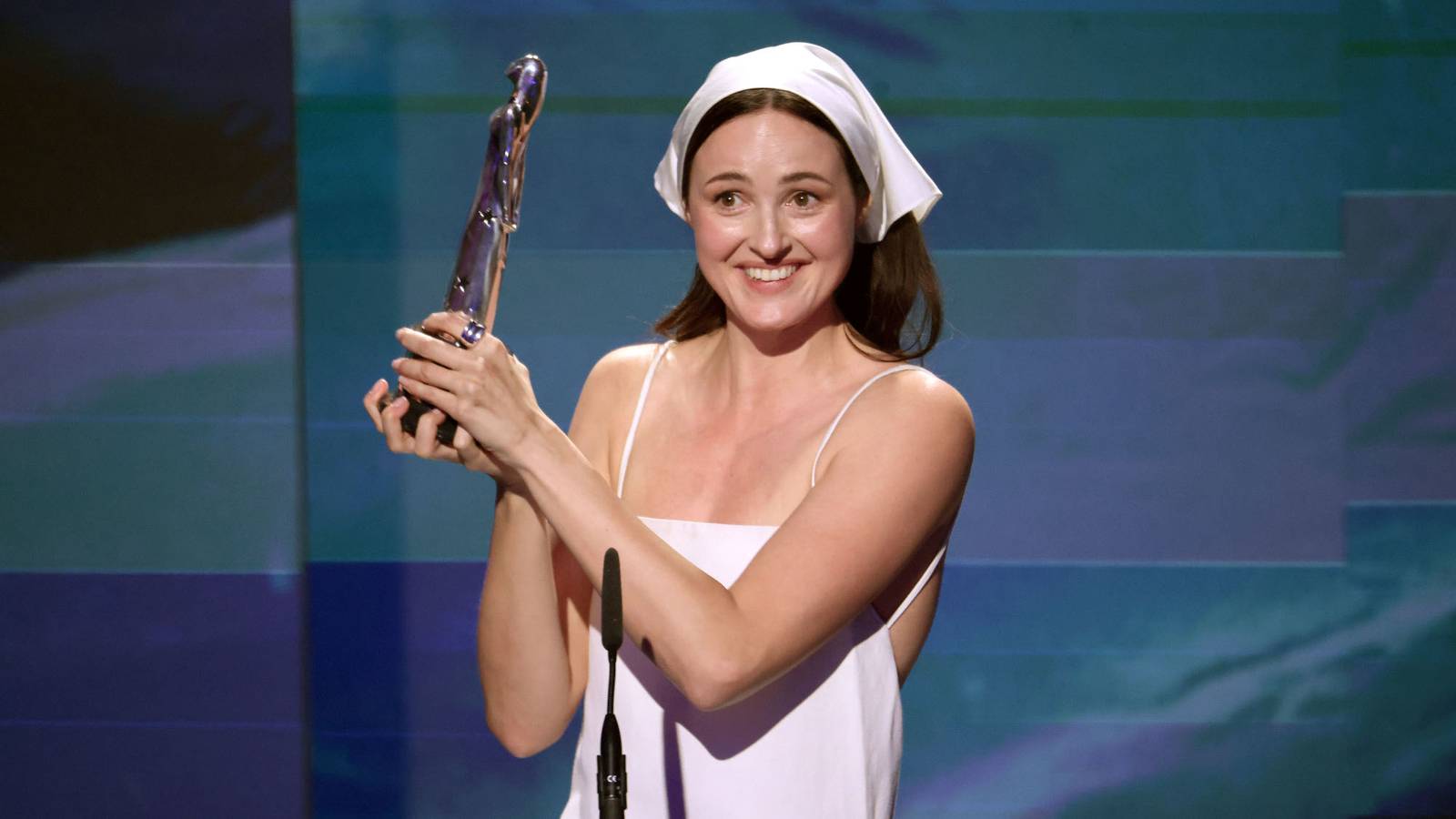 renate reinsve at an awards ceremony