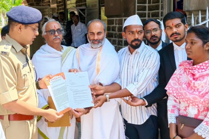 satara nivedan ramdasswami 1
