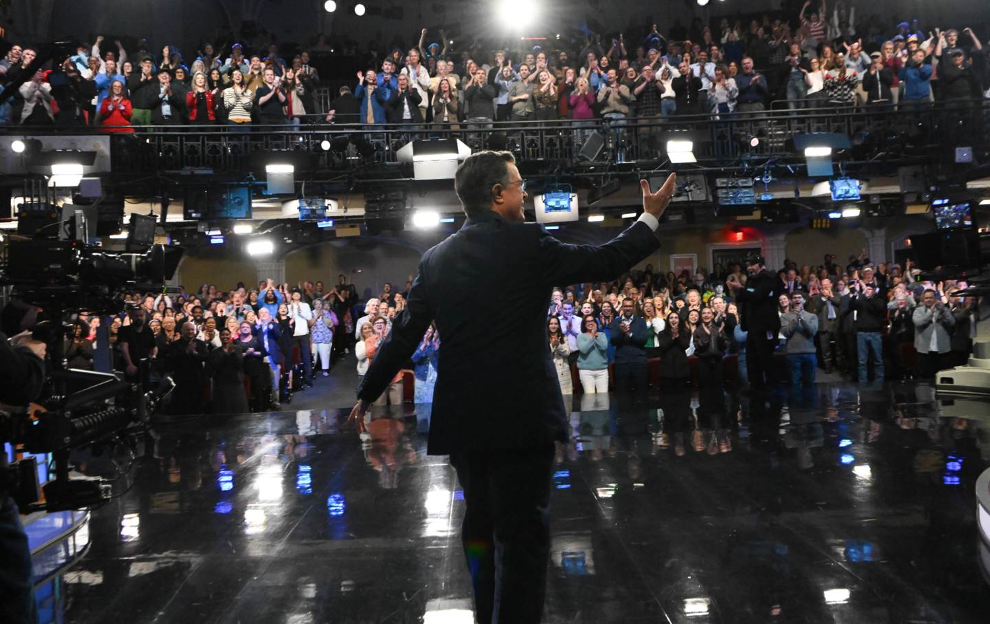 stephen colbert late show gt img